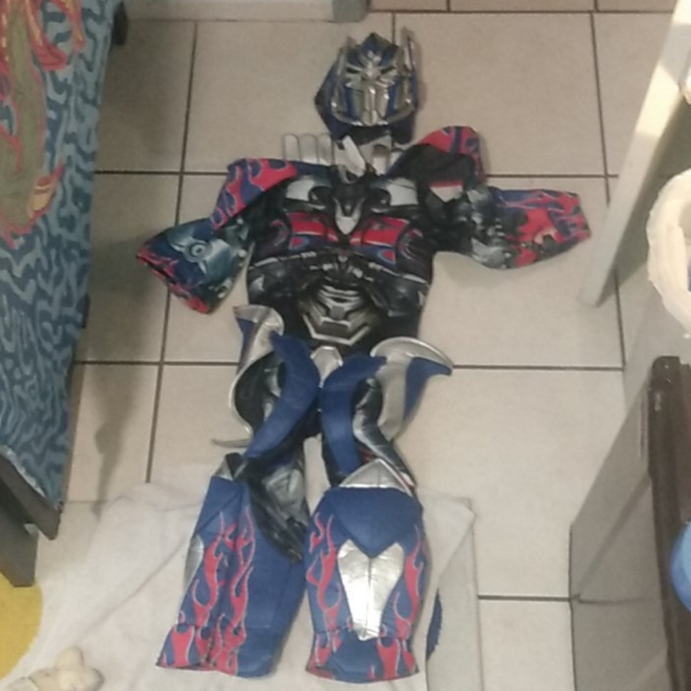 Deluxe Transformers Halloween Costume